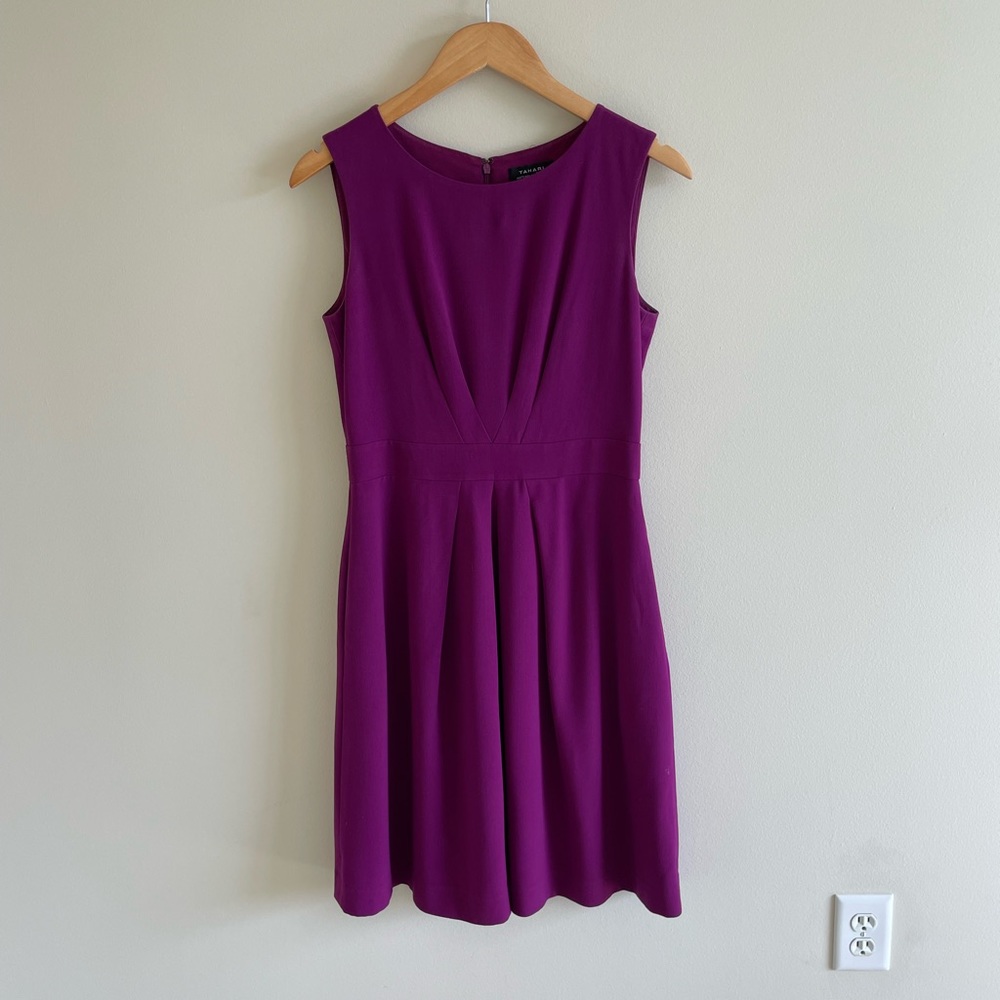 Size 4 Tahari Fuchsia Sleeveless Dress